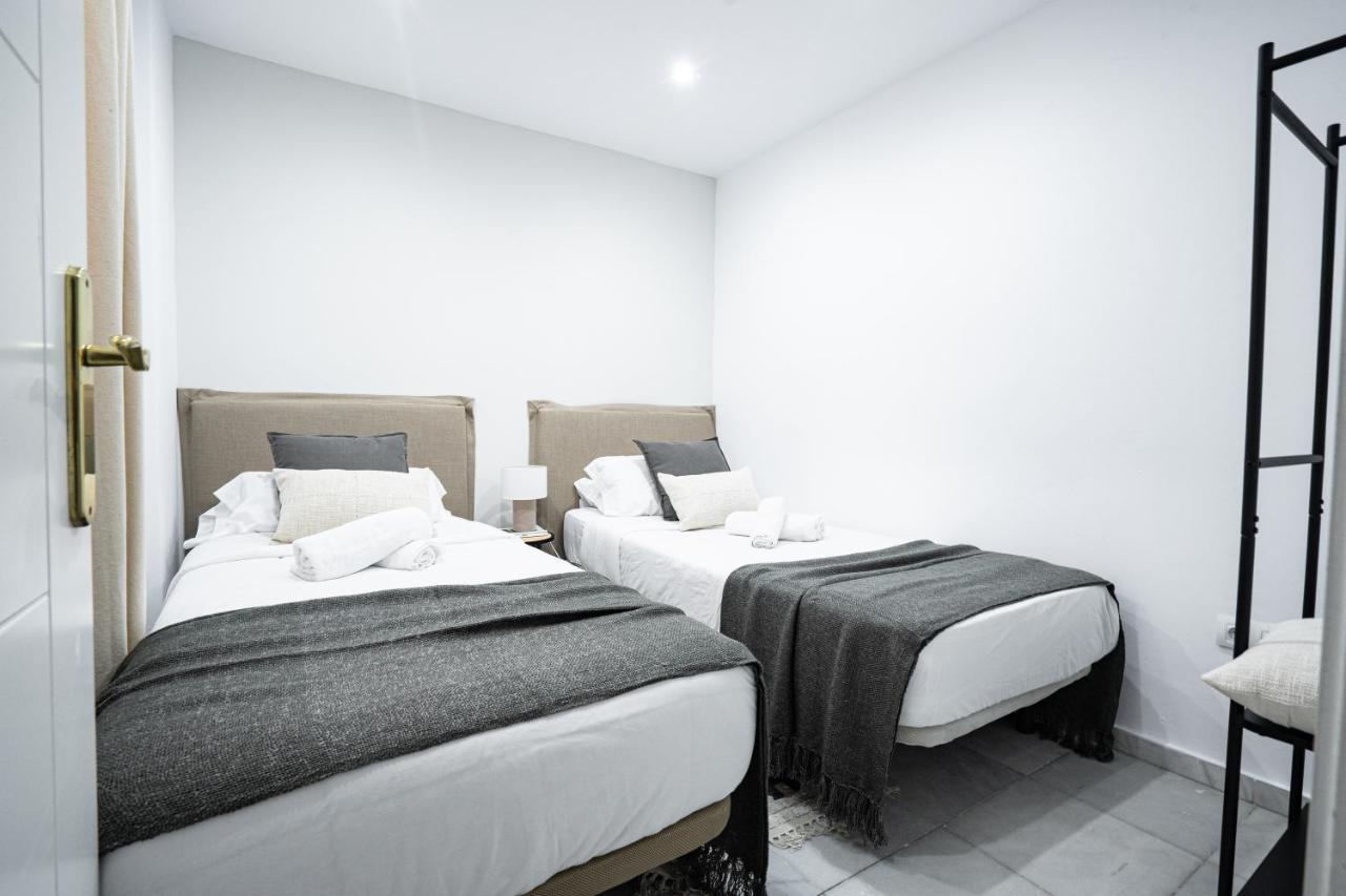 מאלגה Stay U-Nique Apartments Plaza Constitucion מראה חיצוני תמונה