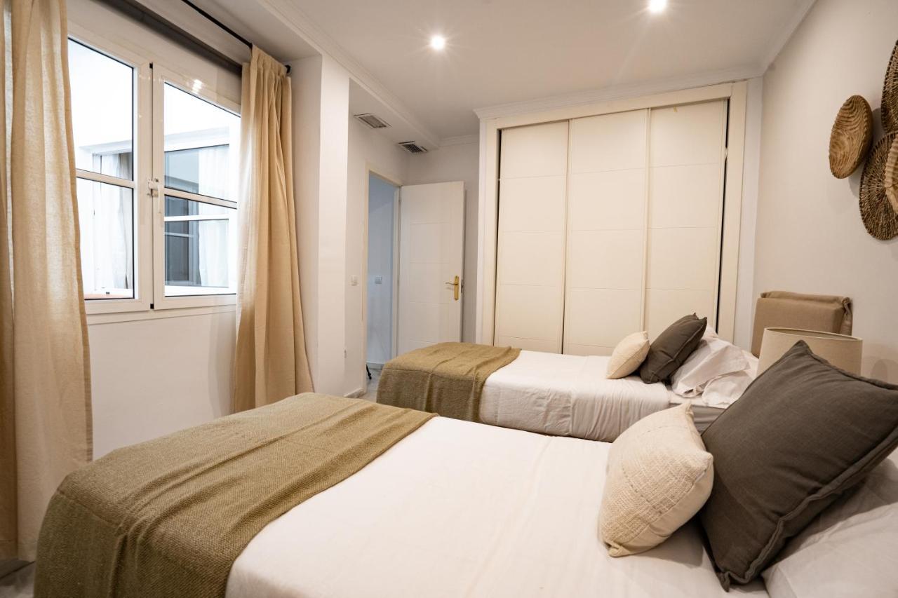 מאלגה Stay U-Nique Apartments Plaza Constitucion מראה חיצוני תמונה